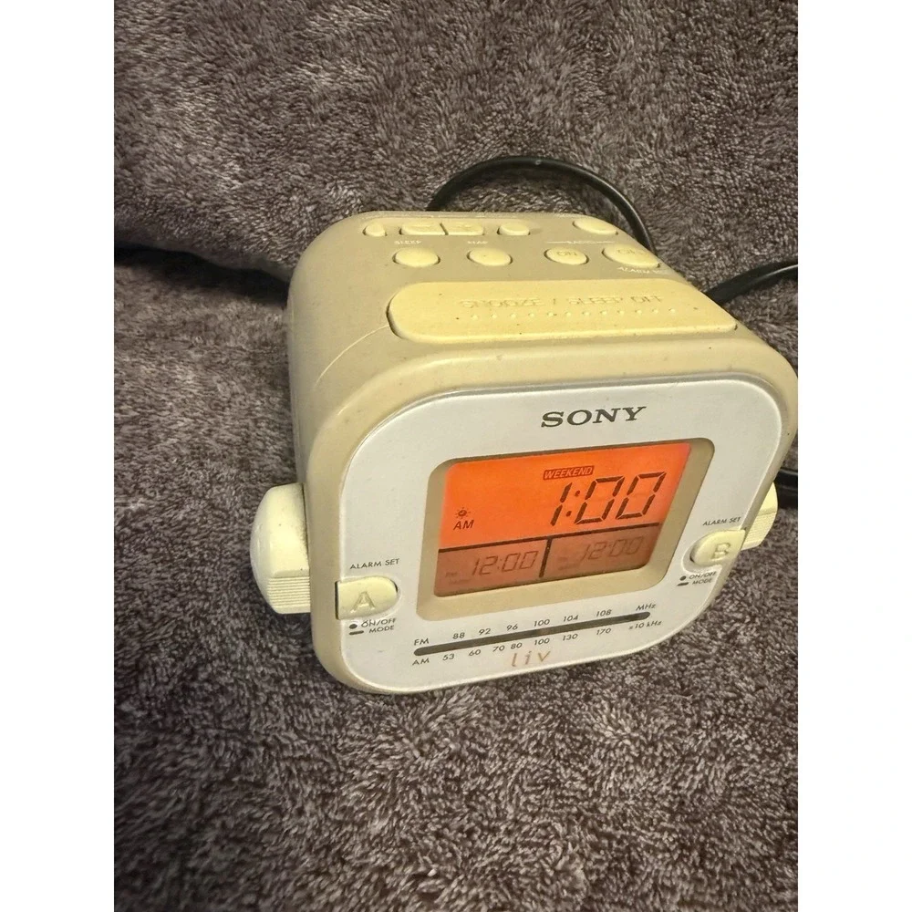 Sony icfc180 liv